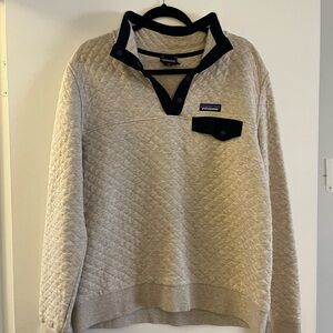 Patagonia Women’s Cream and Navy Quilted Pullover
